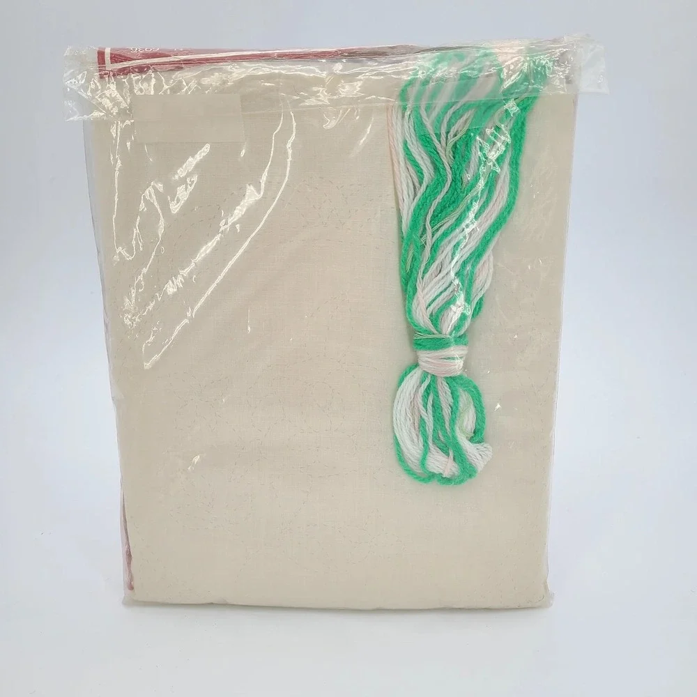 1984 Cathy Needlecraft Rose Pillow Kit #6936 Shadow Quilting 14